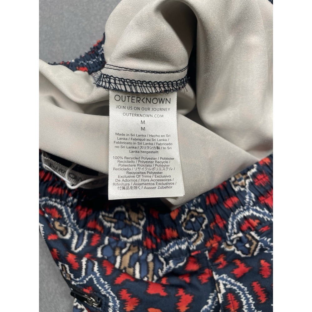 Outerknown Shorts Mens Size M Nomadic Printed Volley Hybrid 100% Polyester NWT - Picture 11 of 11